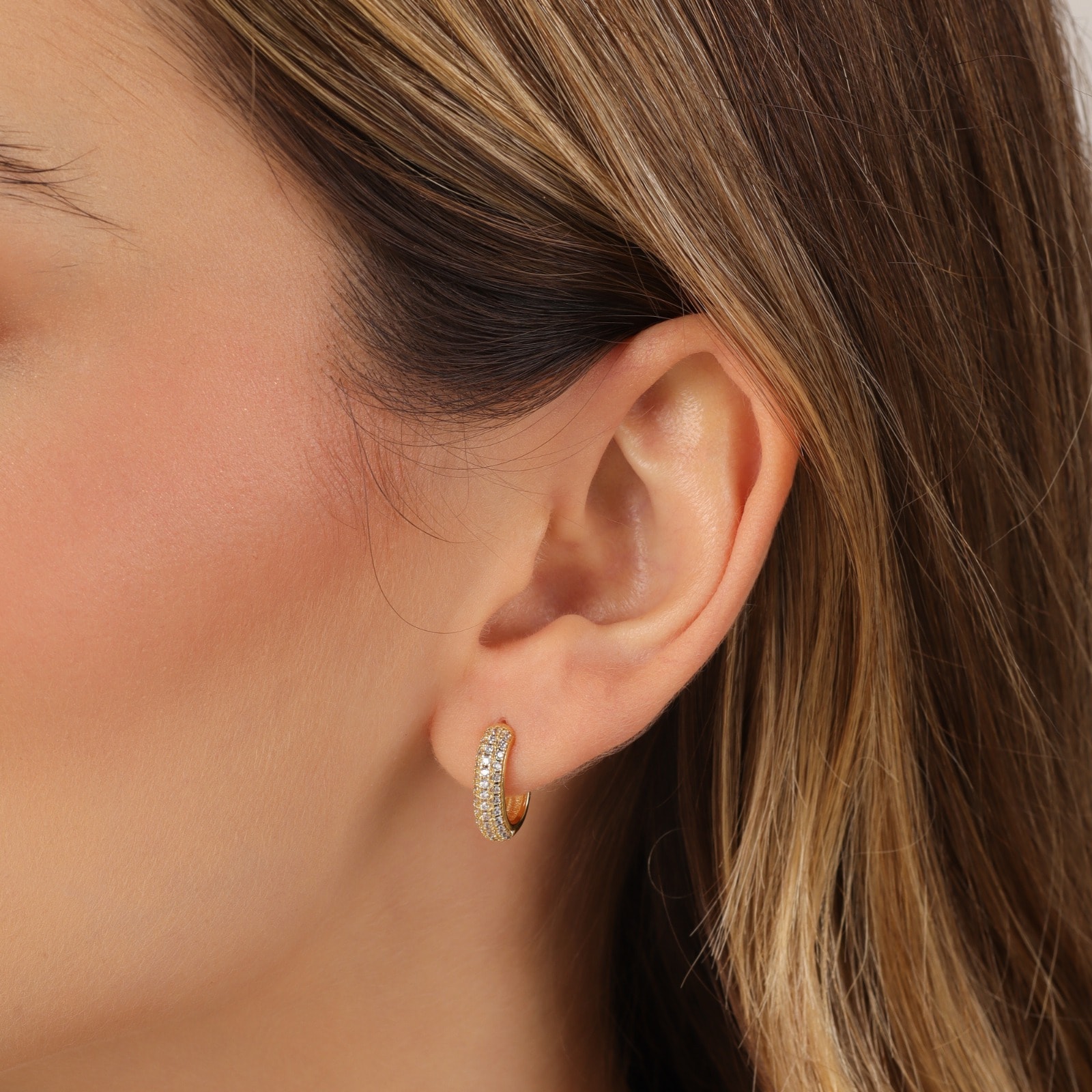 Earrings Taylor view 3